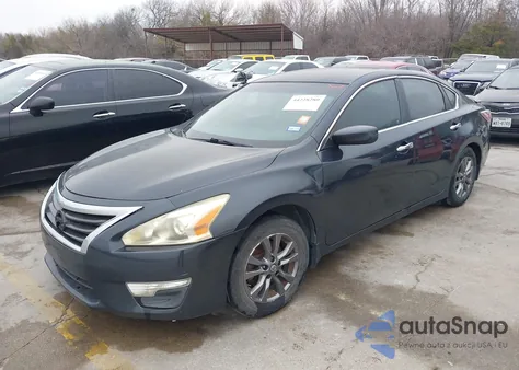 2015 Nissan Altima 2.5 S из США, поврежденный, VIN 1N4AL3AP4FC481893